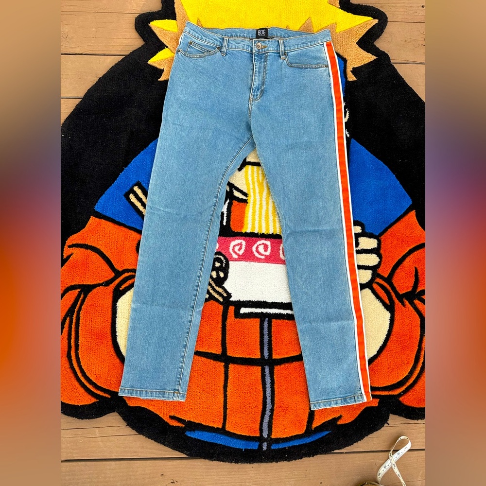 Blue jeans with orange 🍊 stripe
